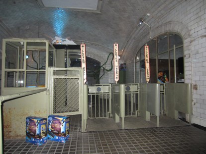 ¿Una mágica estación fantasma o una fantasmagorica estación mágica?