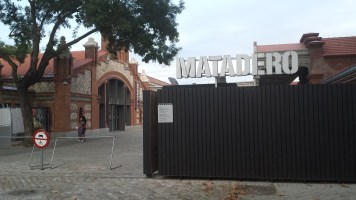 Un cartel aéreo: MATADERO