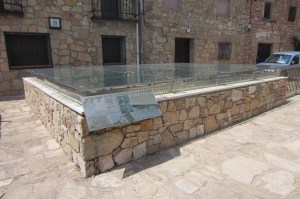 La plaza de San Pedro con el mosáico