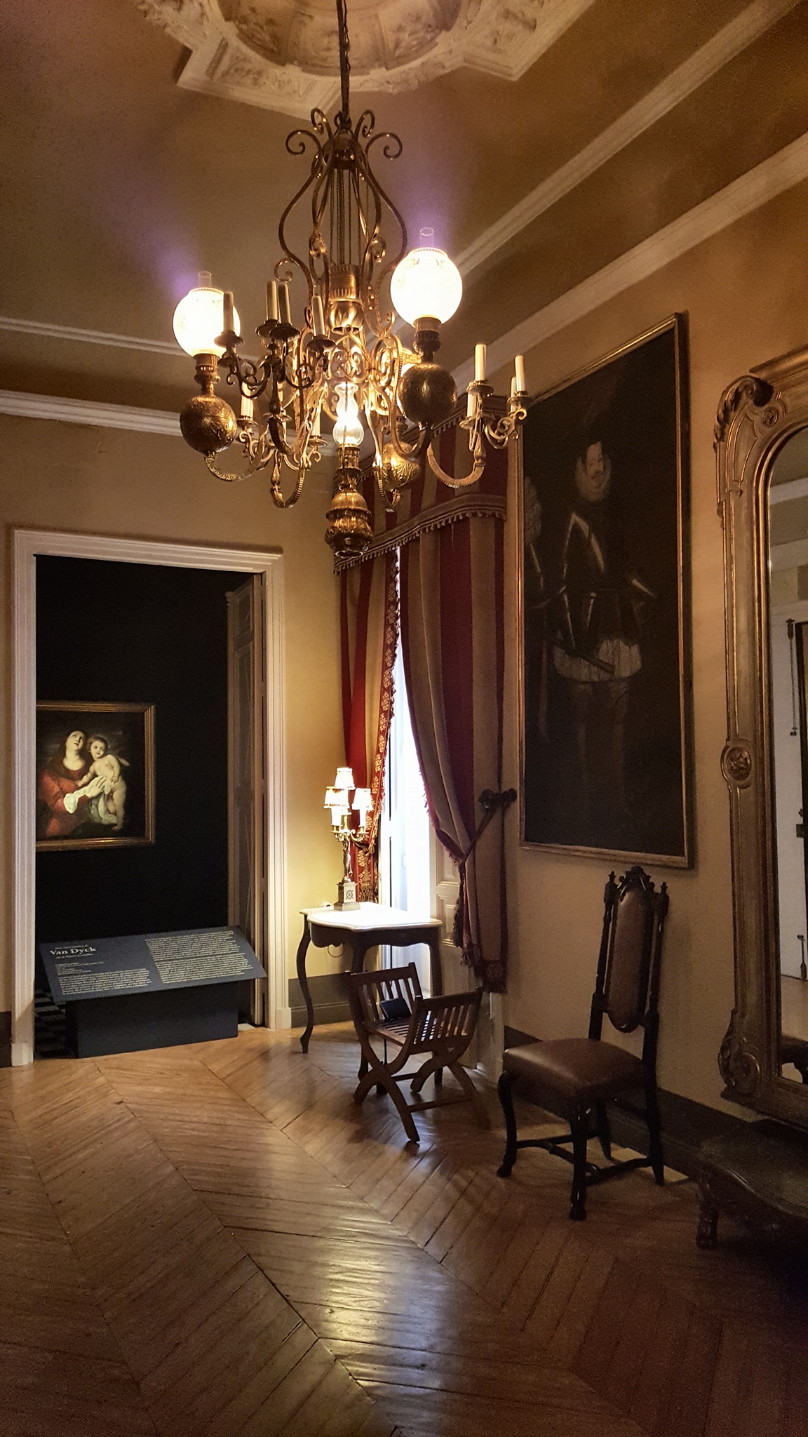 32082902_2195822497111669_5507950065655742464_o (1)