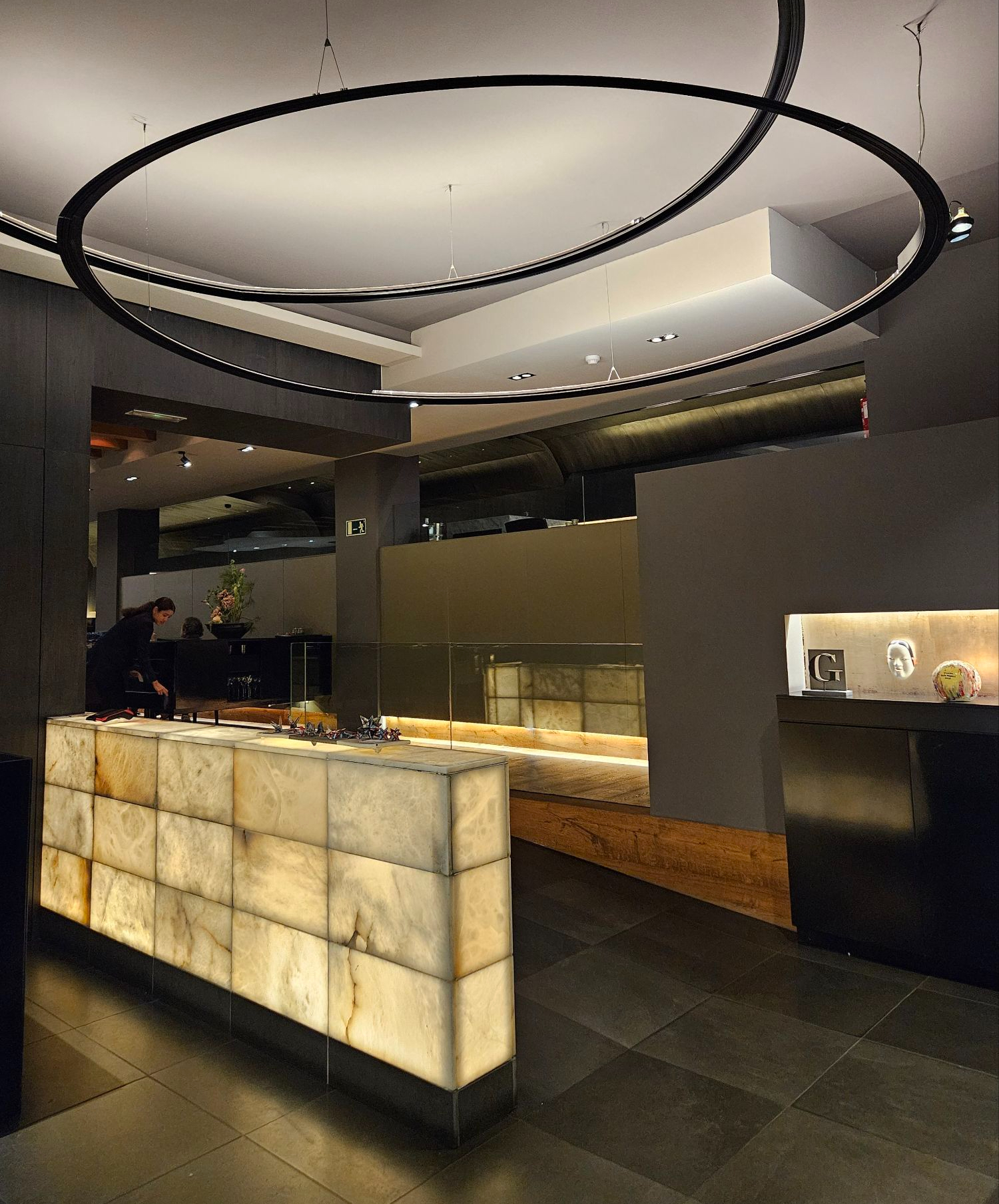 20241010_2044551426278778247915689